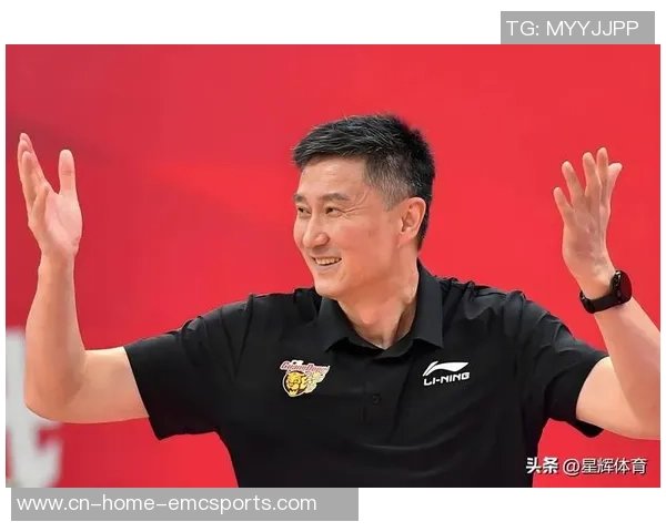 杜锋：3天3赛对体能检测比较大，全新的队友和全新的战术磨合越来越好